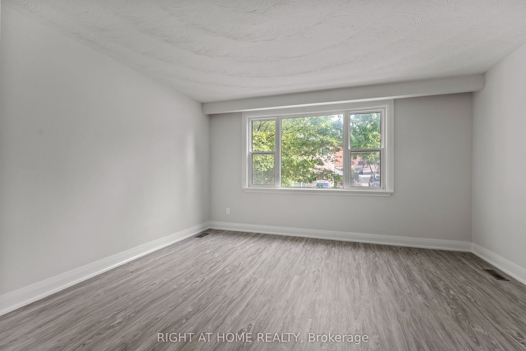 Photo of 154 Edinborough Court, Toronto, ON M6N 2E8 (MLS # W12373115)