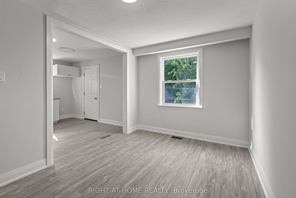 Photo of 154 Edinborough Court, Toronto, ON M6N 2E8 (MLS # W12373115)
