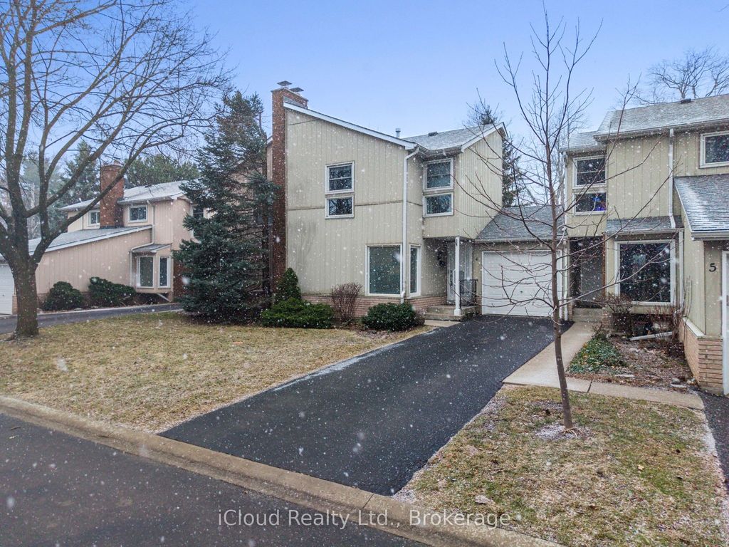 Photo of 2385 Woodward Avenue #4, Burlington, ON L7R 1V2 (MLS # W12883978)