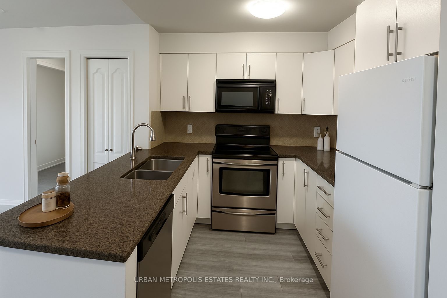 4 Dayspring Circle 204