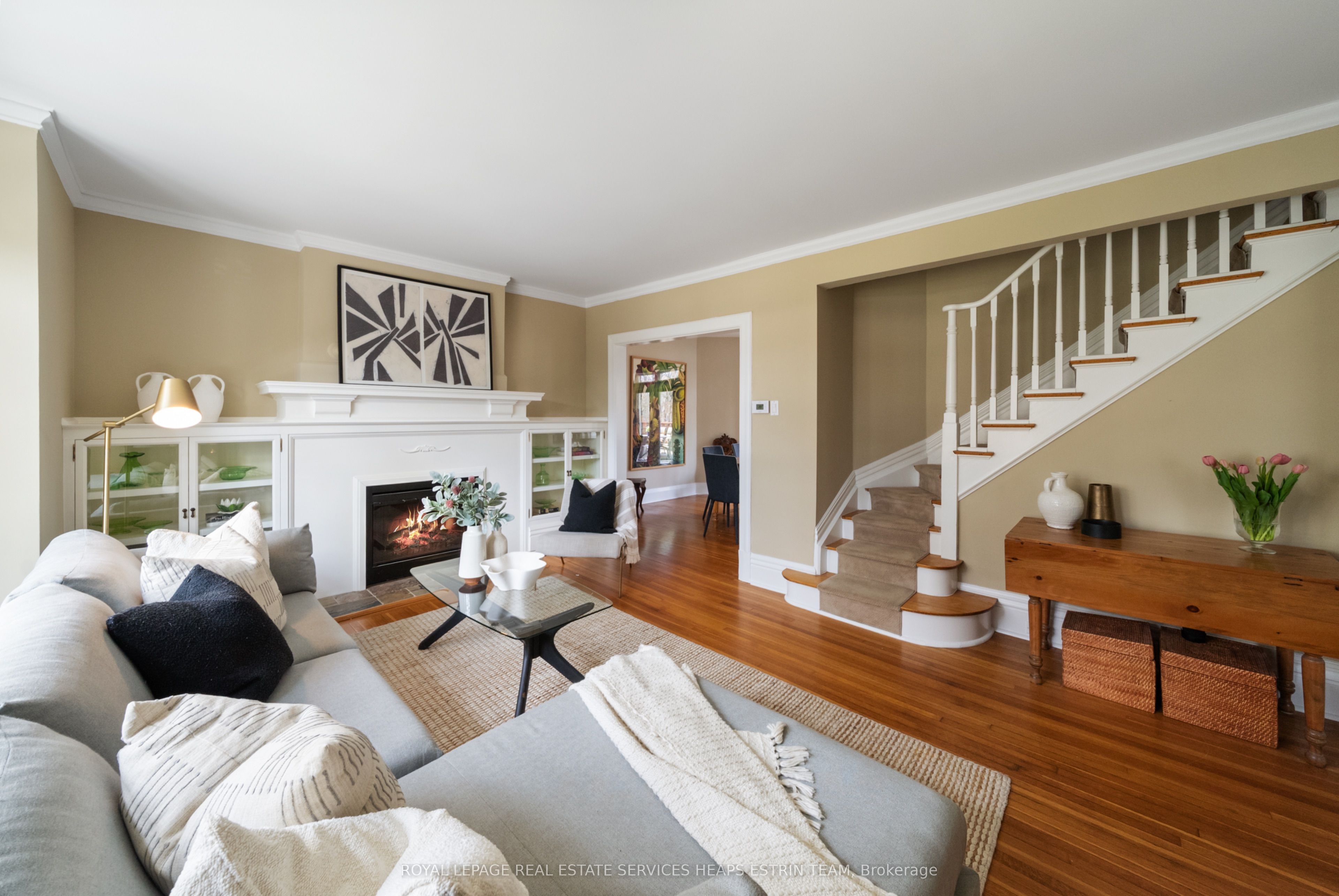 85 Douglas Crescent