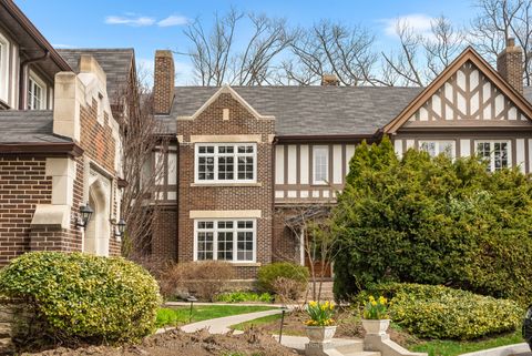 85 Douglas Crescent Toronto ON M4W 2G3