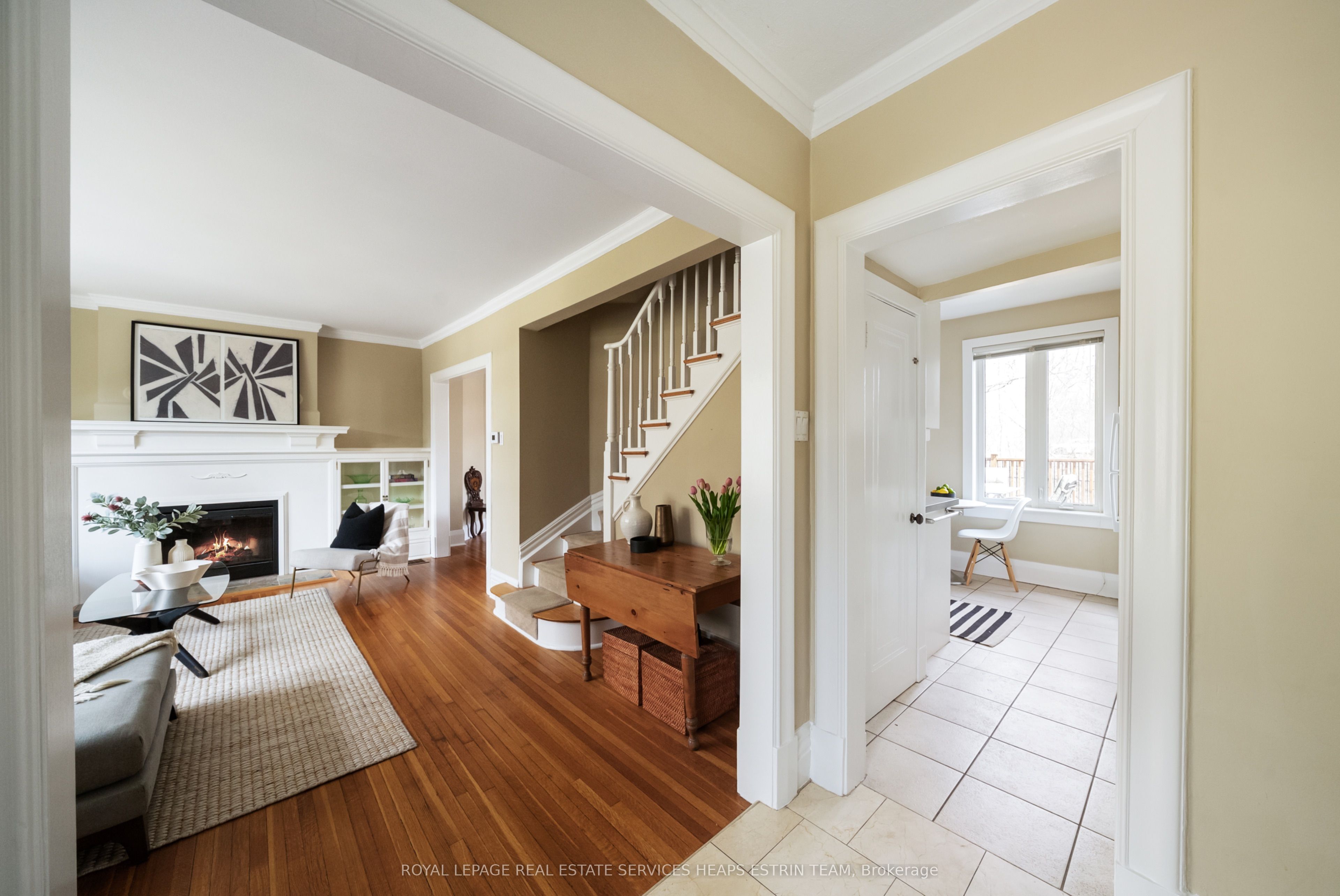 85 Douglas Crescent