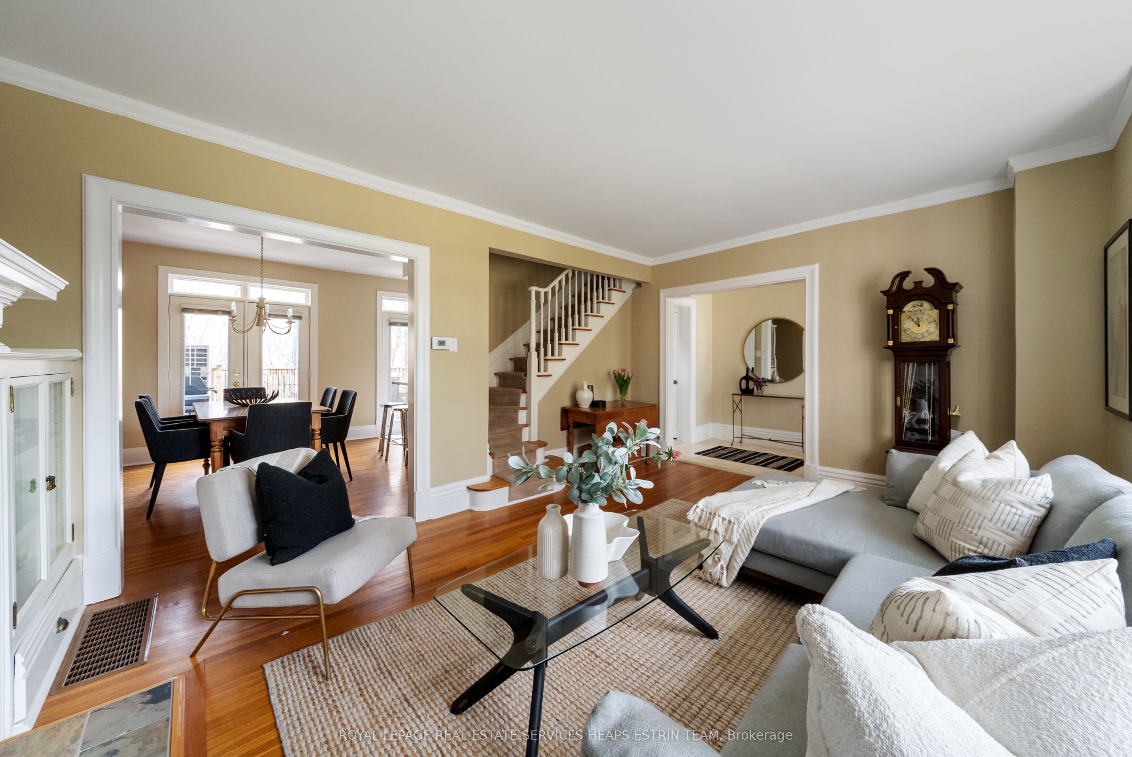 85 Douglas Crescent