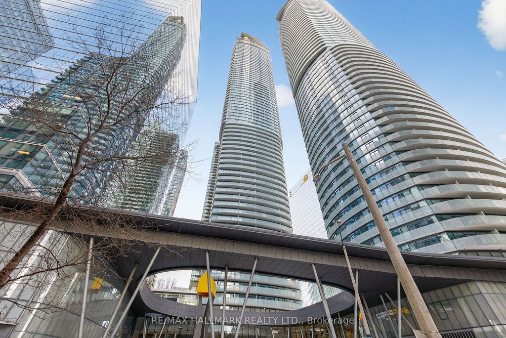 Photo of 14 York Street #2301, Toronto, ON M5J 0B1 (MLS # C12744144)