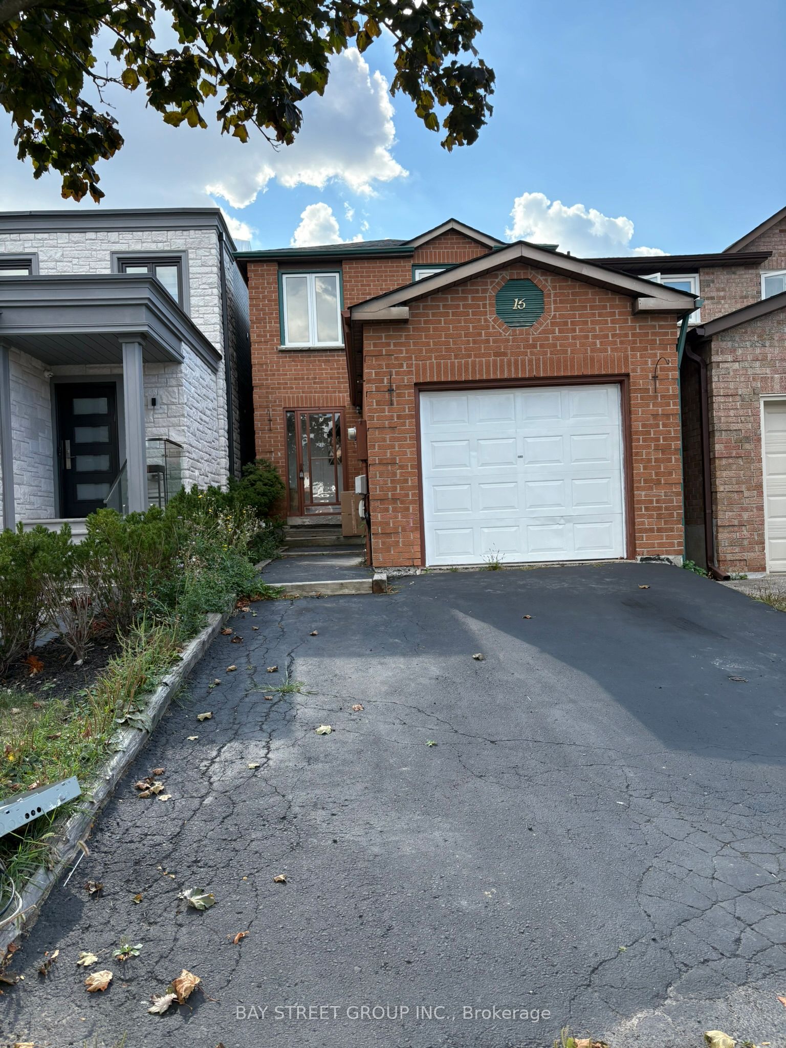 16 Tinti Place