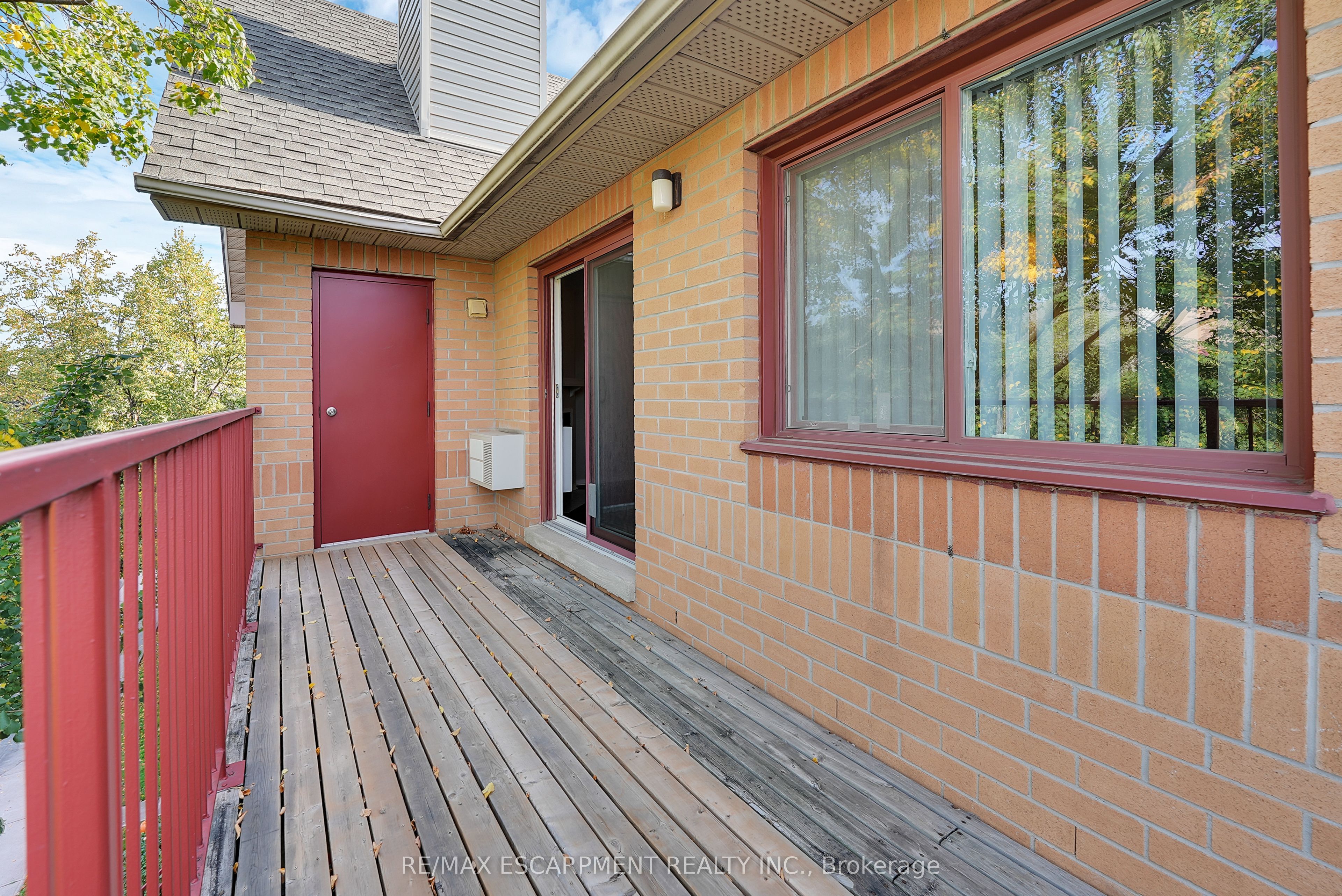 1478 Pilgrims Way 1732