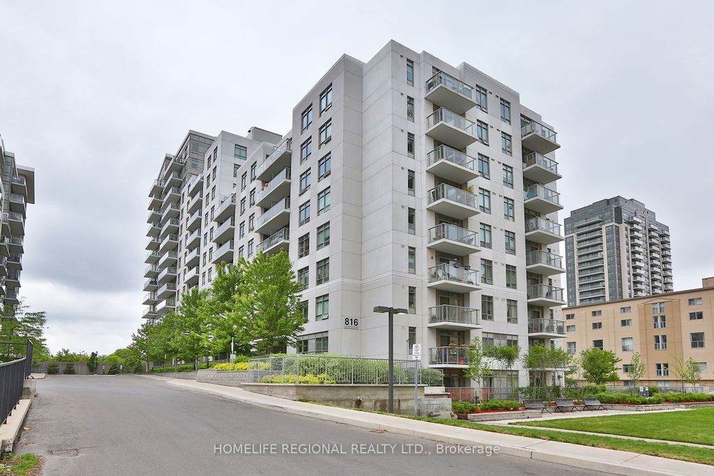 Photo of 816 Lansdowne Avenue #1015, Toronto, ON M6H 4K6 (MLS # W12190117)