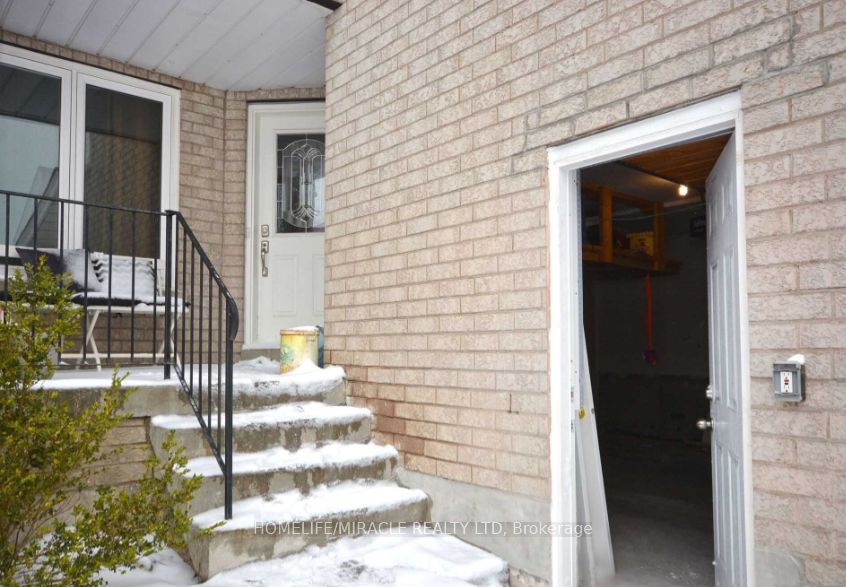 833 Mays Crescent Bsmt