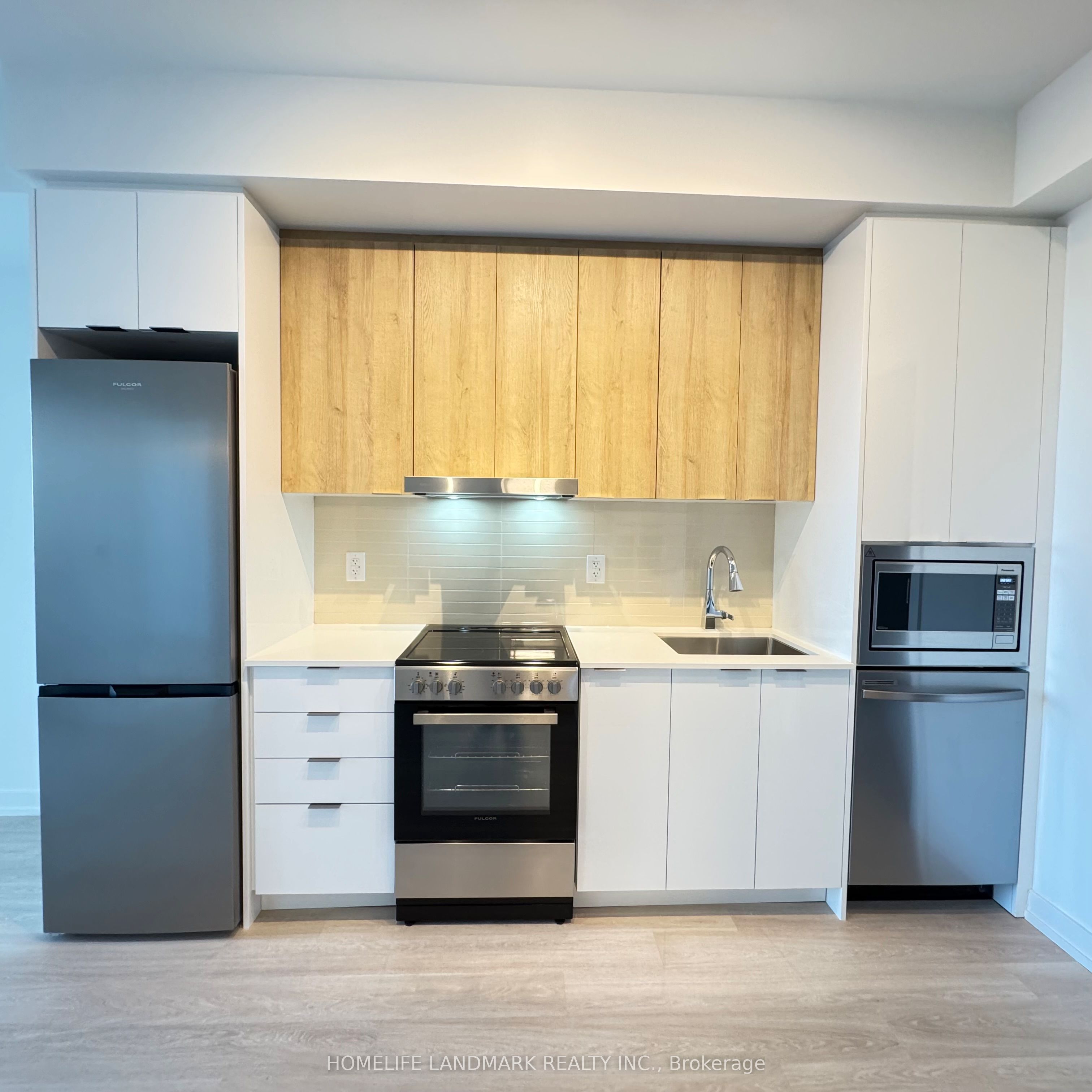 9763 Markham Road A 607