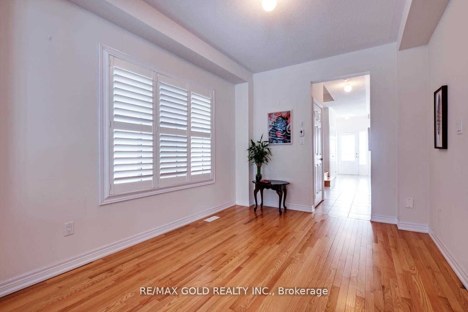 71 Lanark Circle Upper