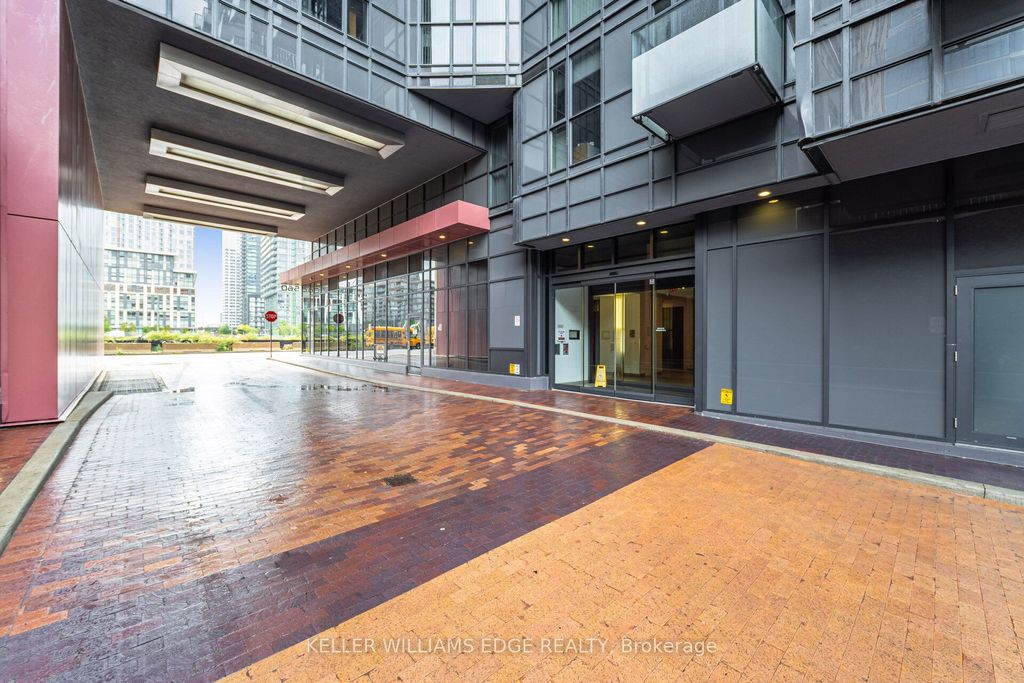 Photo of 560 Front Street W #821, Toronto, ON M5V 1C1 (MLS # C12428093)