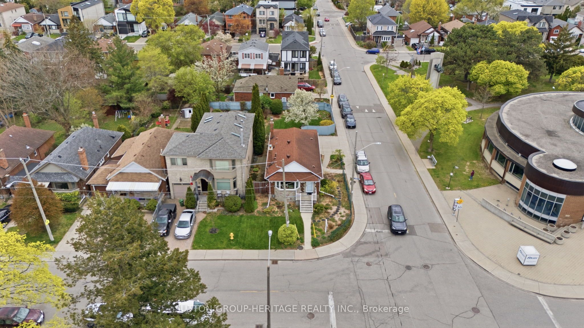 92 Durant Avenue
