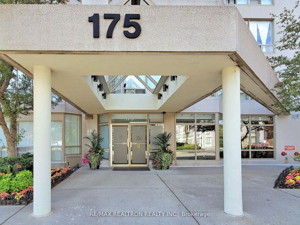 Photo of 175 Cedar Avenue #208, Richmond Hill, ON L4C 9V3 (MLS # N12957102)