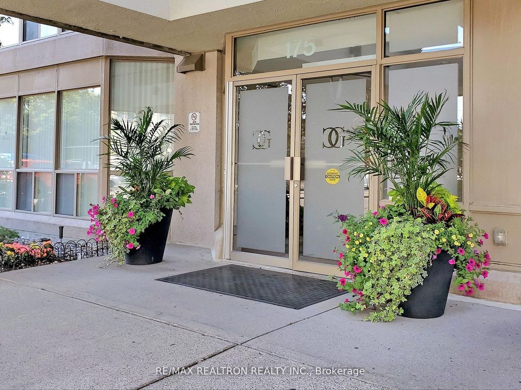 Photo of 175 Cedar Avenue #208, Richmond Hill, ON L4C 9V3 (MLS # N12957102)