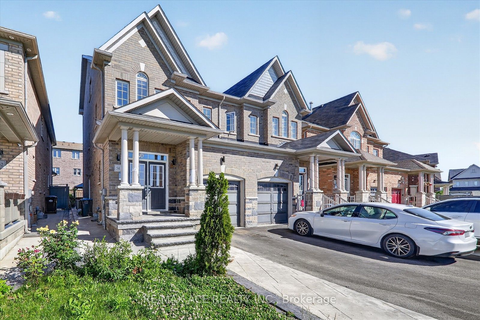 54 Altura Way