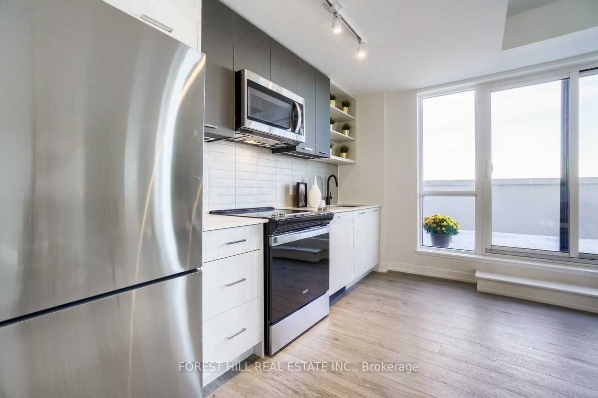 2300 ST CLAIR AVE Avenue W 913