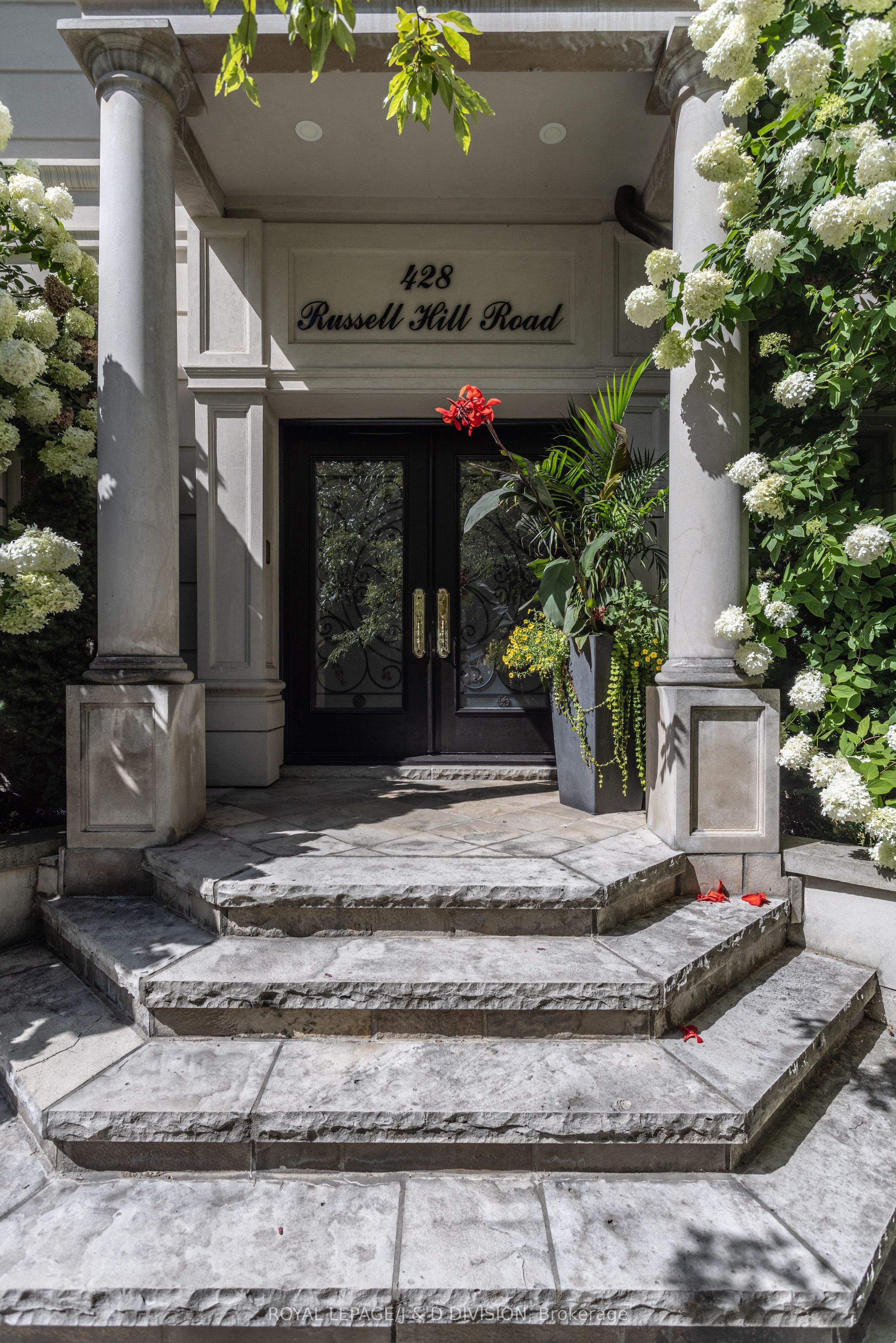 428 Russell Hill Road