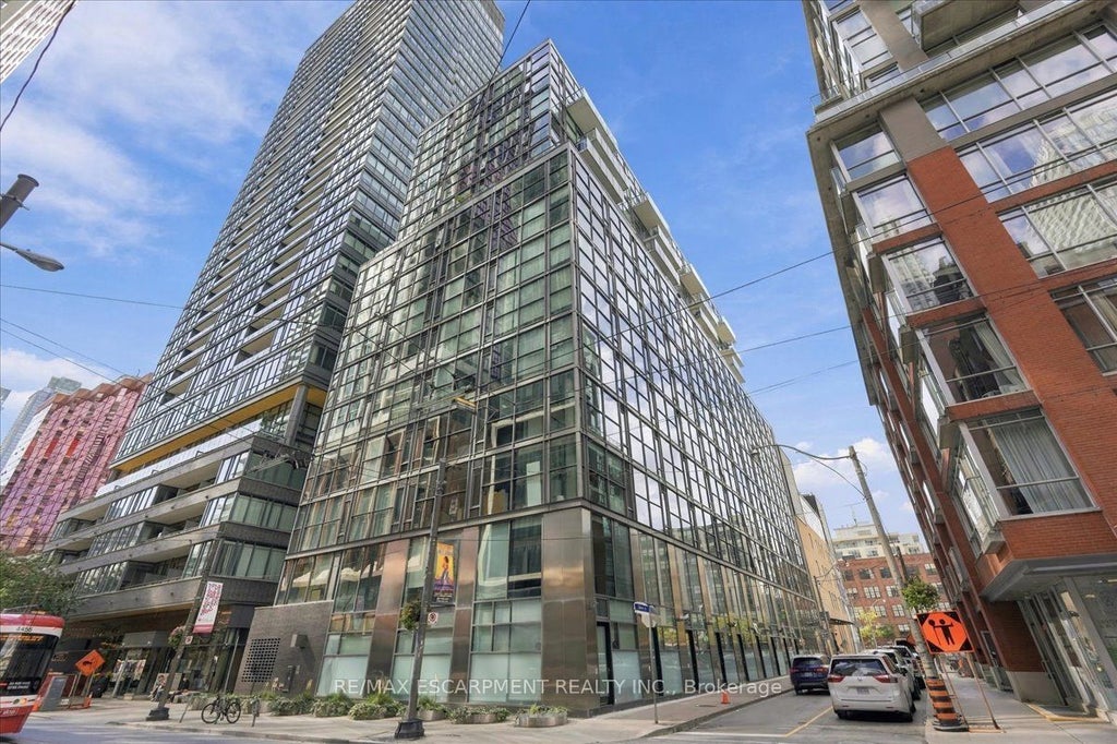 Photo of 25 Oxley Street #613, Toronto, ON M5V 2J5 (MLS # C13878922)