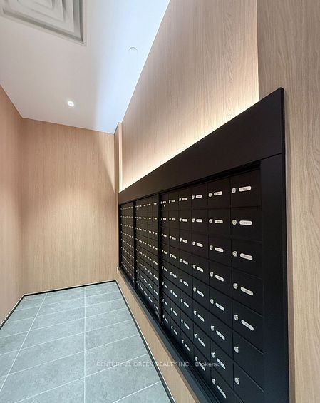 770 Whitlock Avenue 702