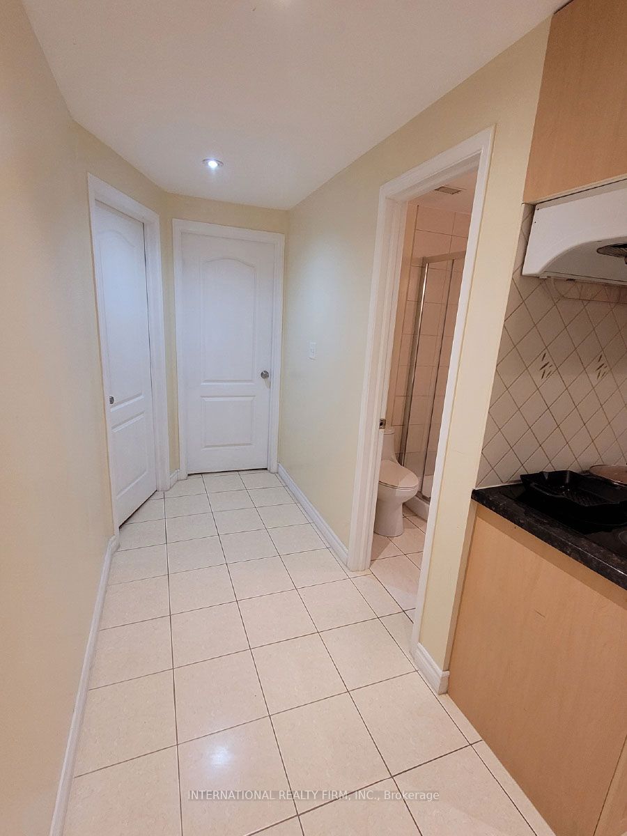 23 Hackett Avenue