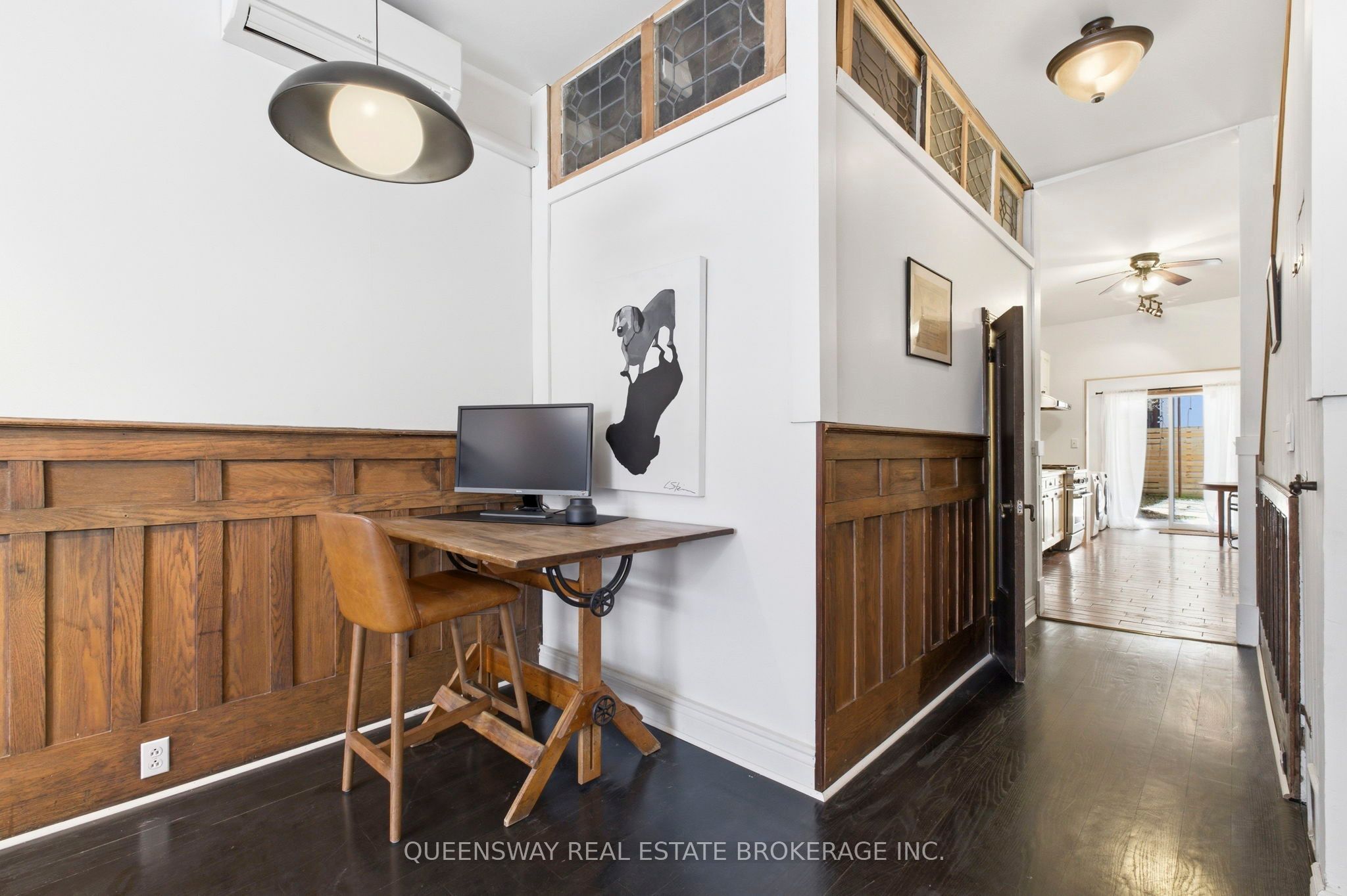 992 Dovercourt Road