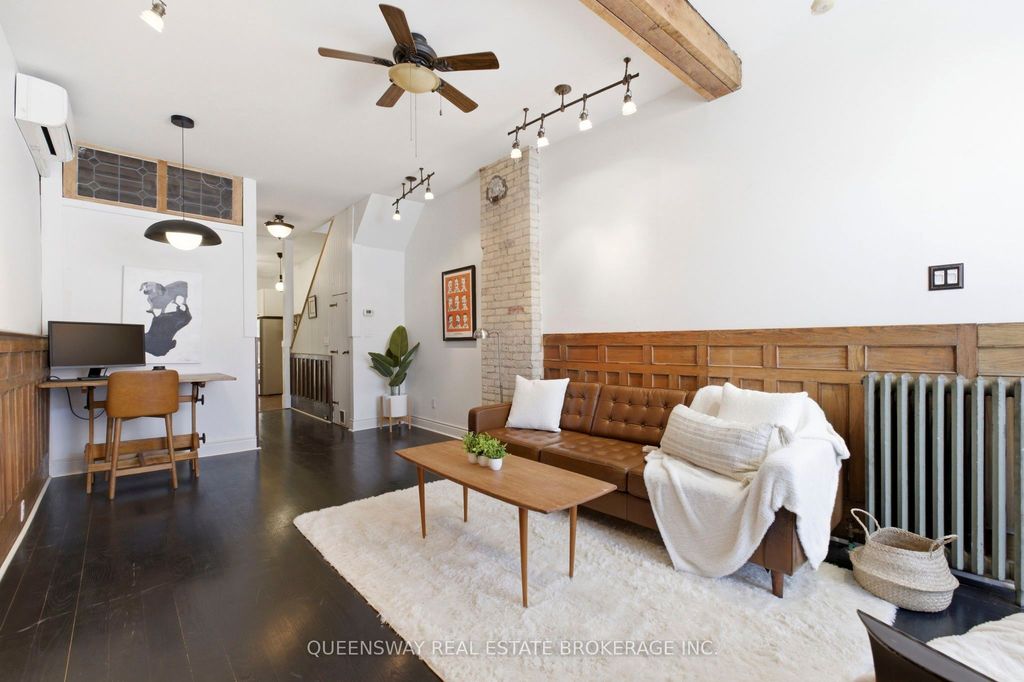 Photo of 992 Dovercourt Road, Toronto, ON M6H 2X5 (MLS # W13060944)