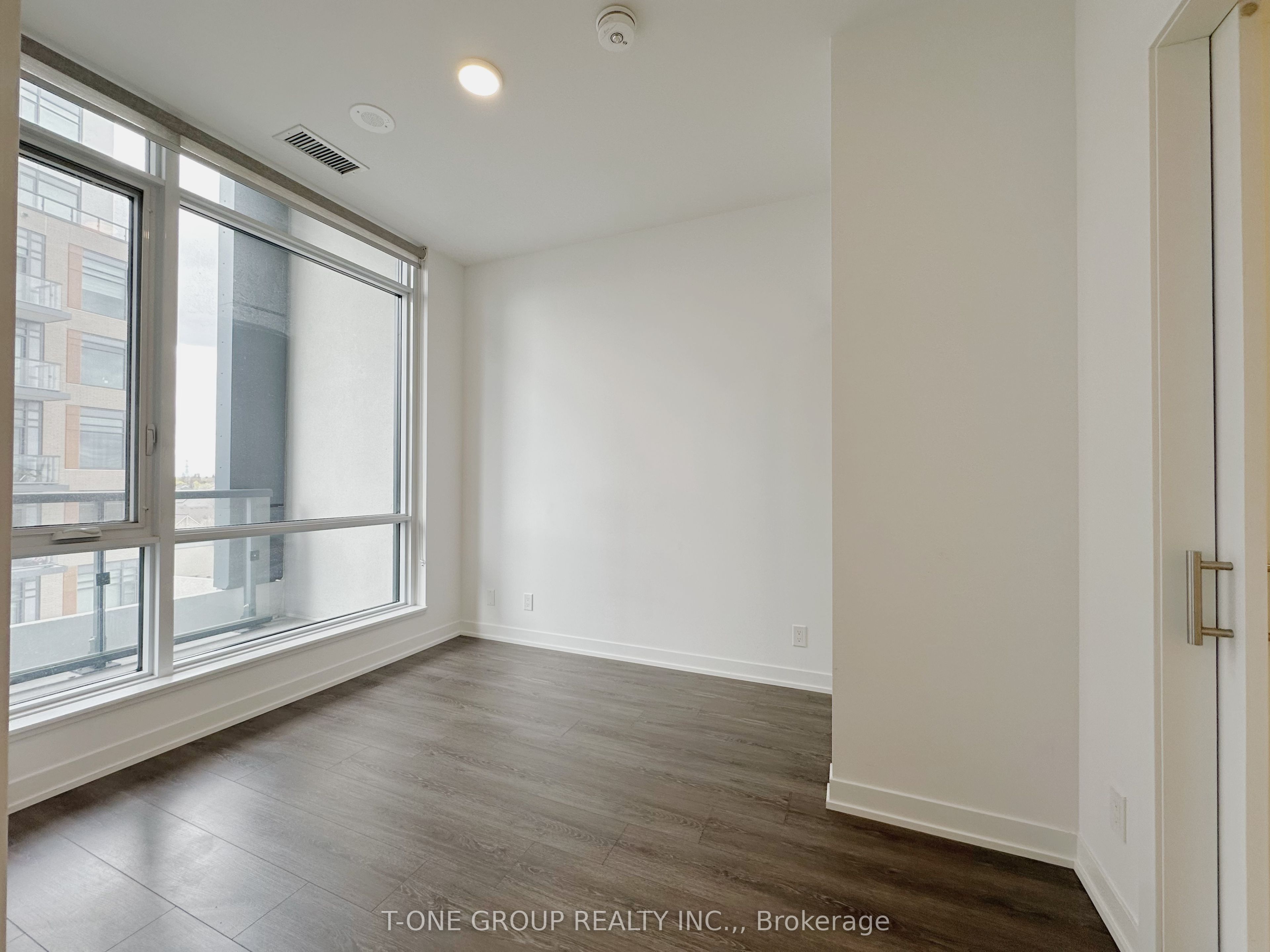 7950 Bathurst Street 602