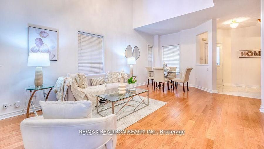 89 English Oak Drive