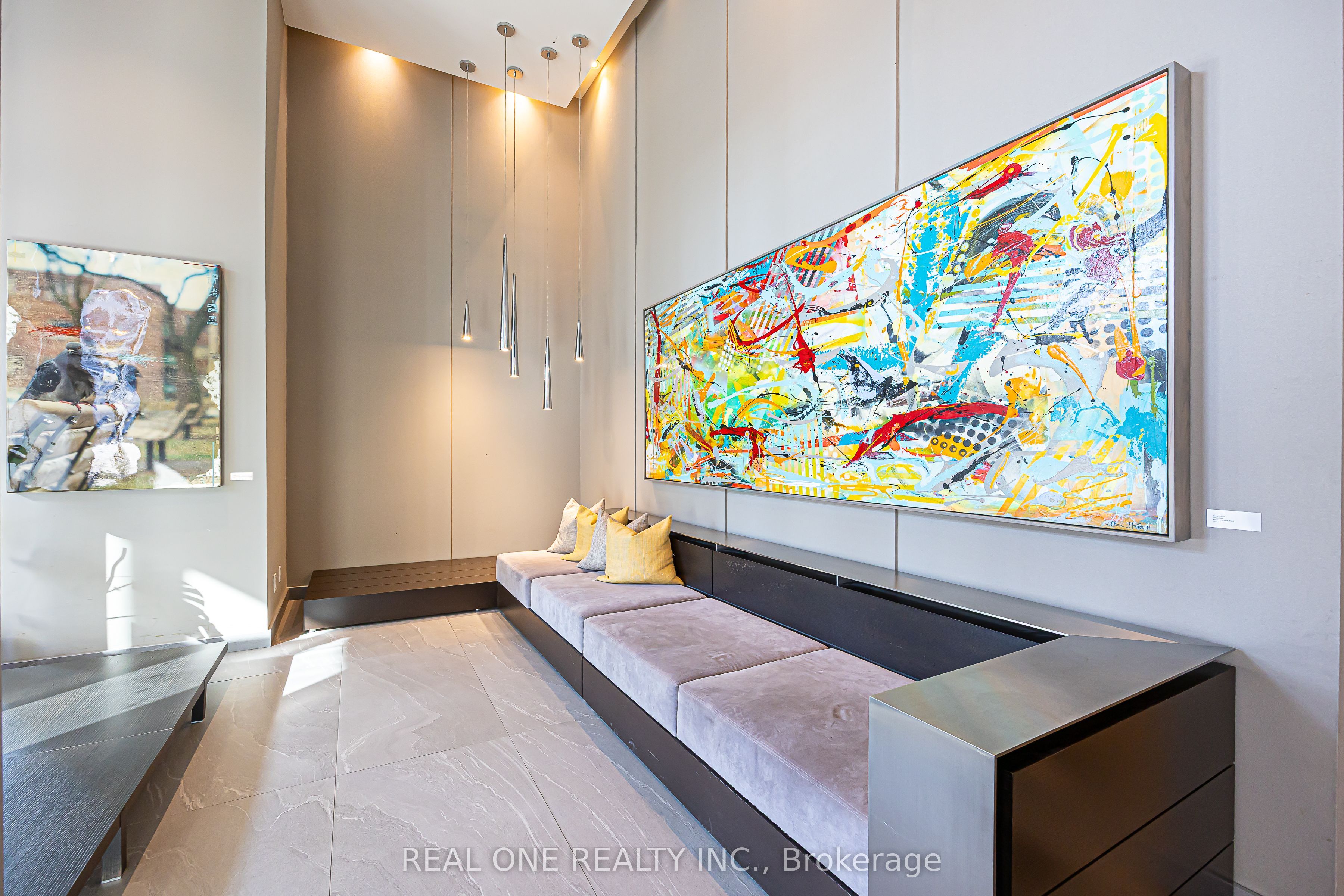 170 Sumach Street 1206