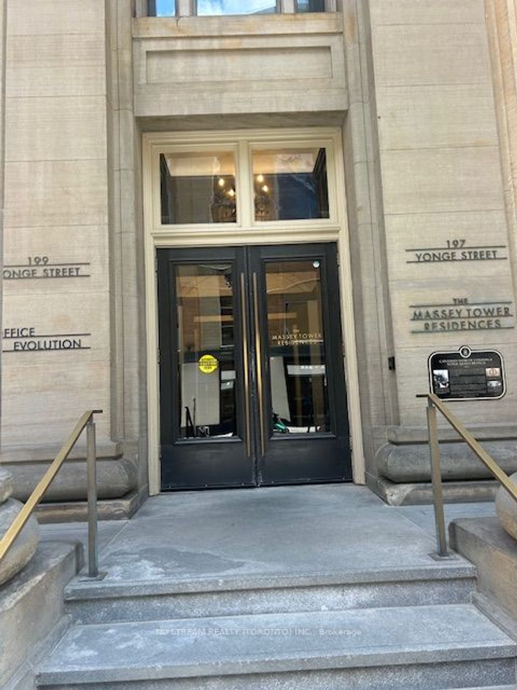 Photo of 197 Yonge Street #3213, Toronto, ON M5B 0C1 (MLS # C13024428)