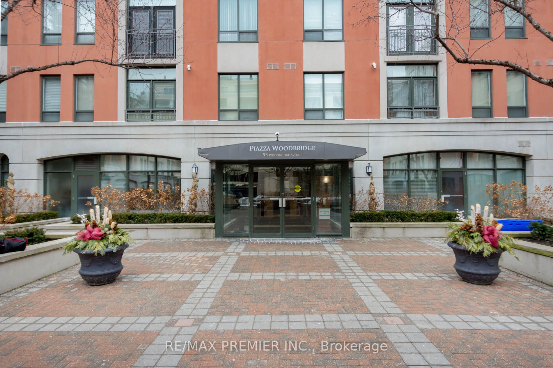 53 Woodbridge Avenue 219