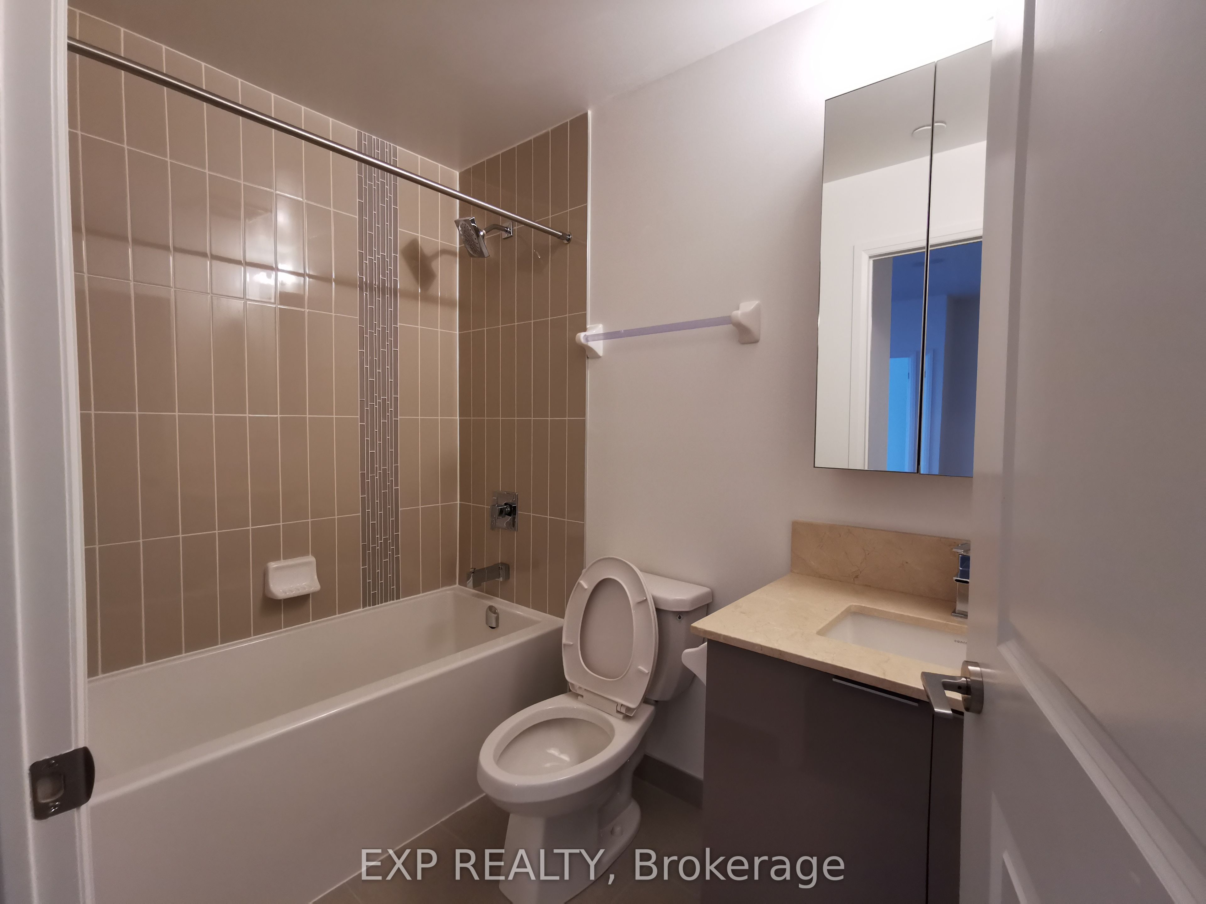 99 Eagle Rock Way 708