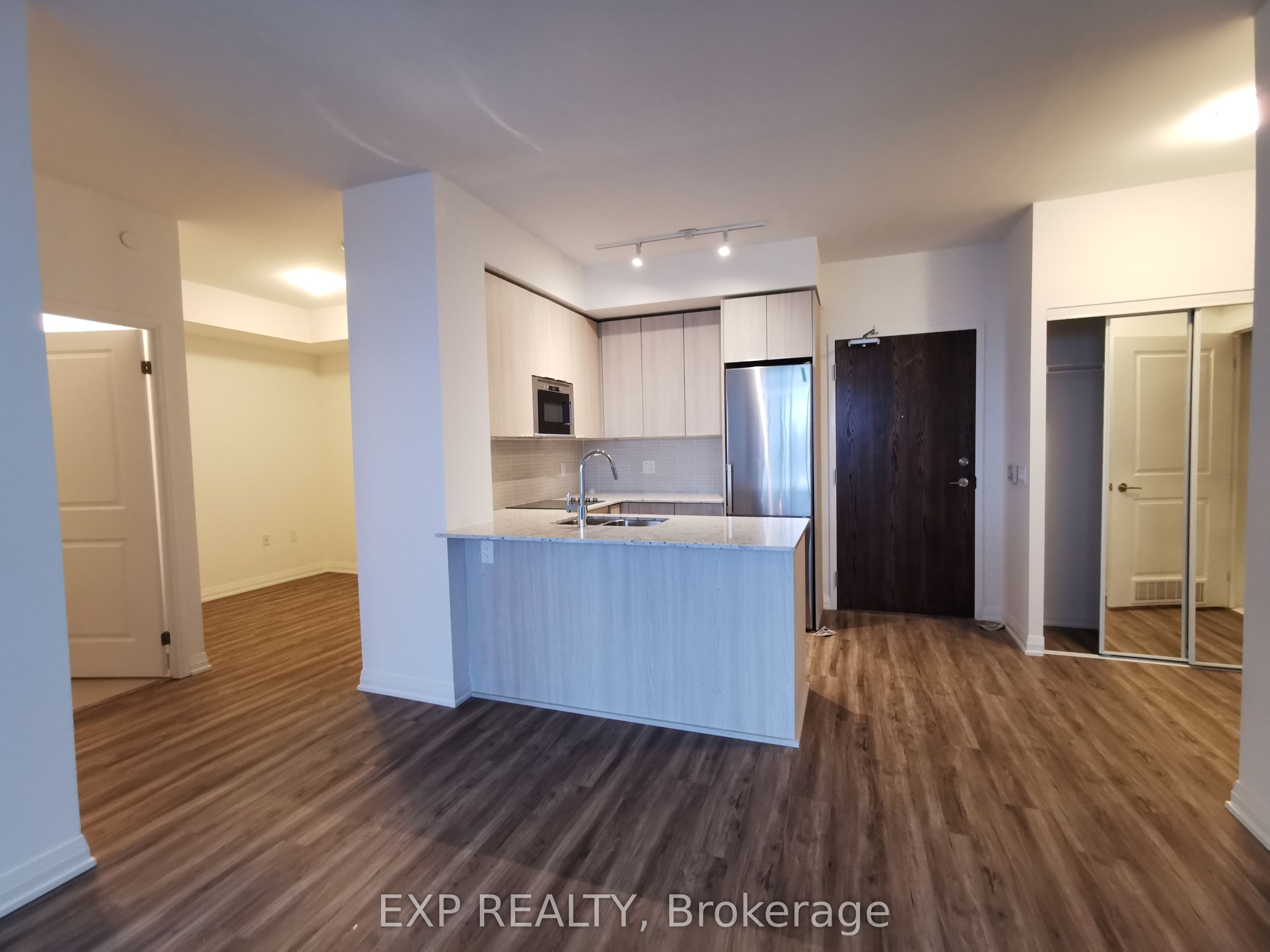 99 Eagle Rock Way 708