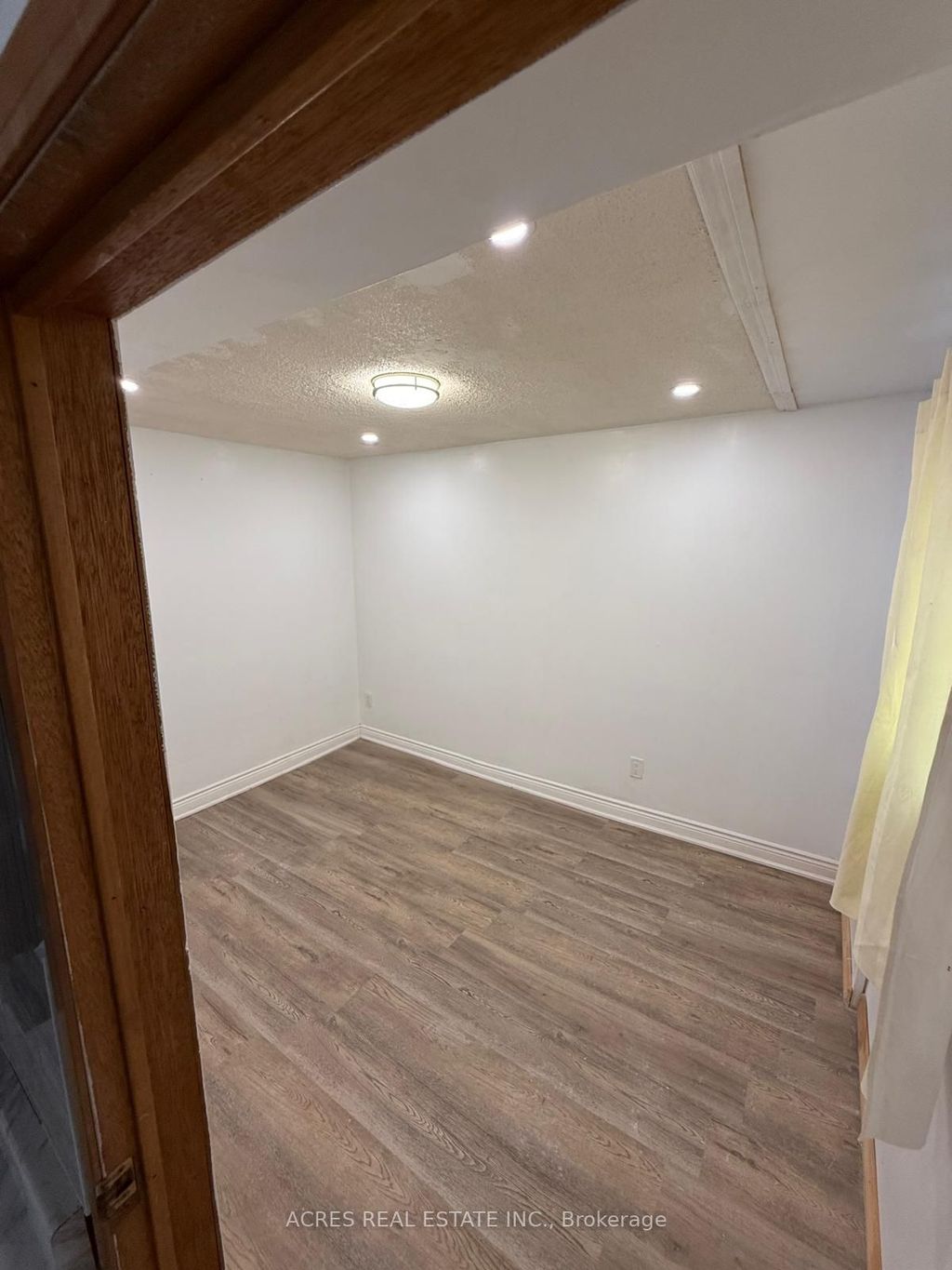 Photo of 20 Gladeside Place, Brampton, ON L6S 1X3 (MLS # W13076100)