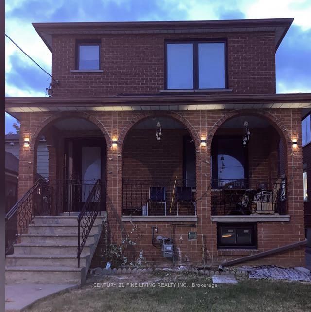 Photo 1 of 12 — 400 Nairn Avenue Lower, Toronto, ON M6E 4J3