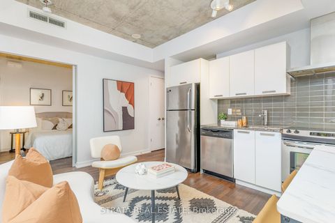 Photo of 95 Bathurst Street #615, Toronto, ON M5V 2P9 (MLS # C12429319)