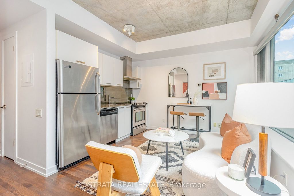 Photo of 95 Bathurst Street #615, Toronto, ON M5V 2P9 (MLS # C12429319)