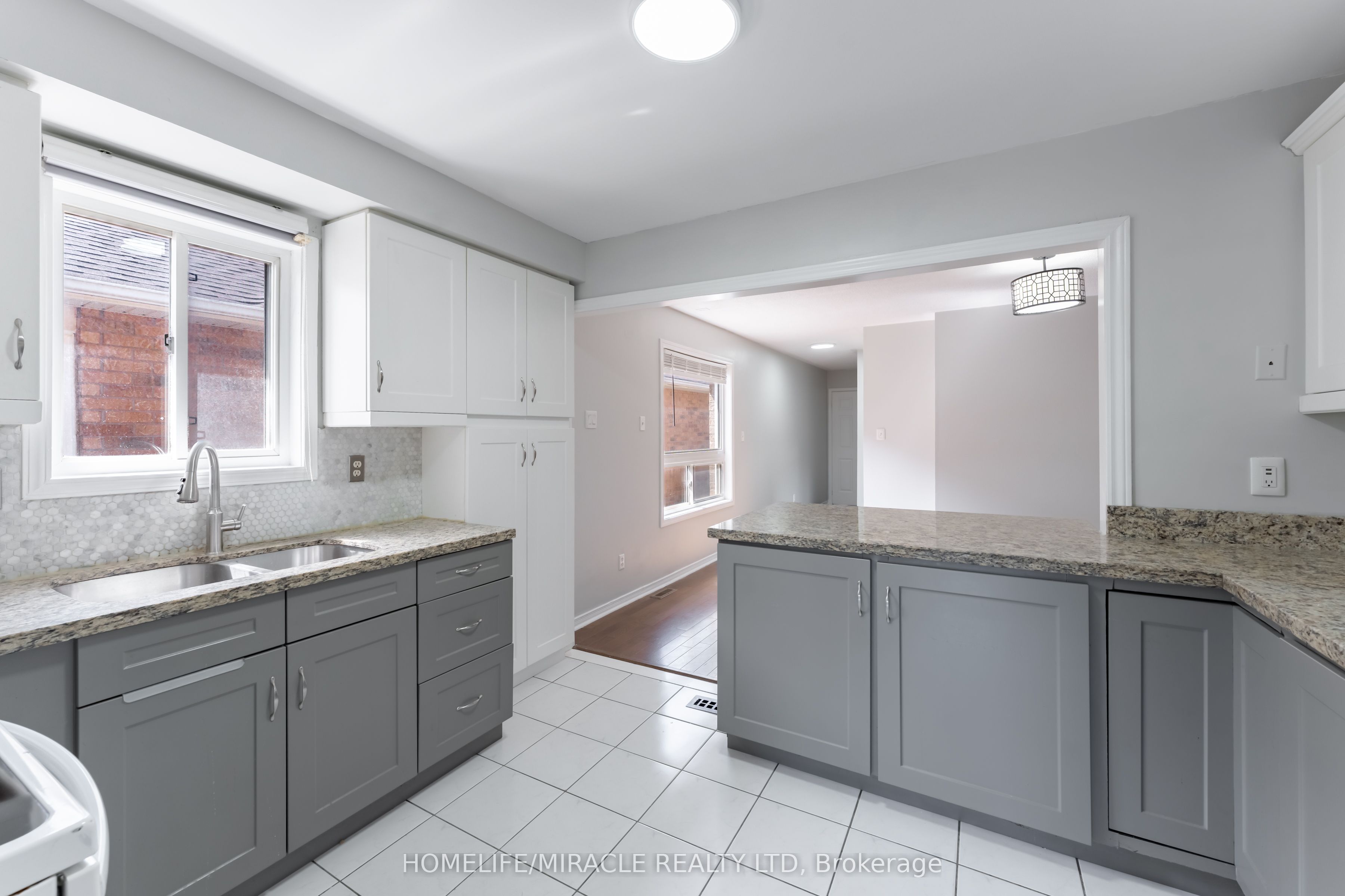 41 Milkweed Crescent