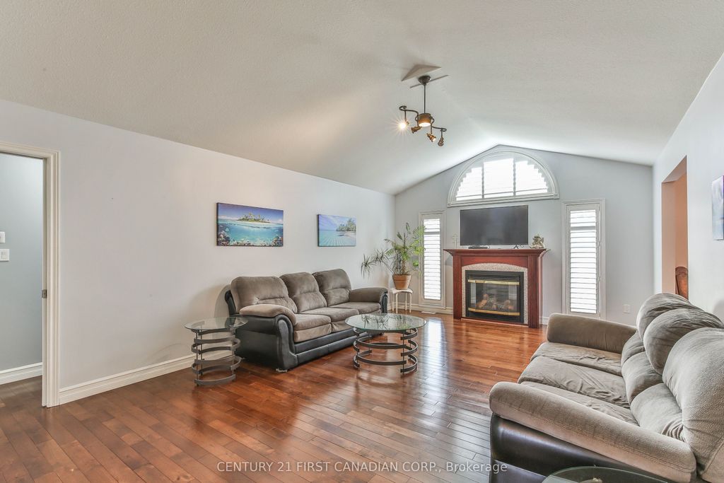 Photo of 24 Linwood Drive, Thames Centre, ON N0L 1G1 (MLS # X12938680)