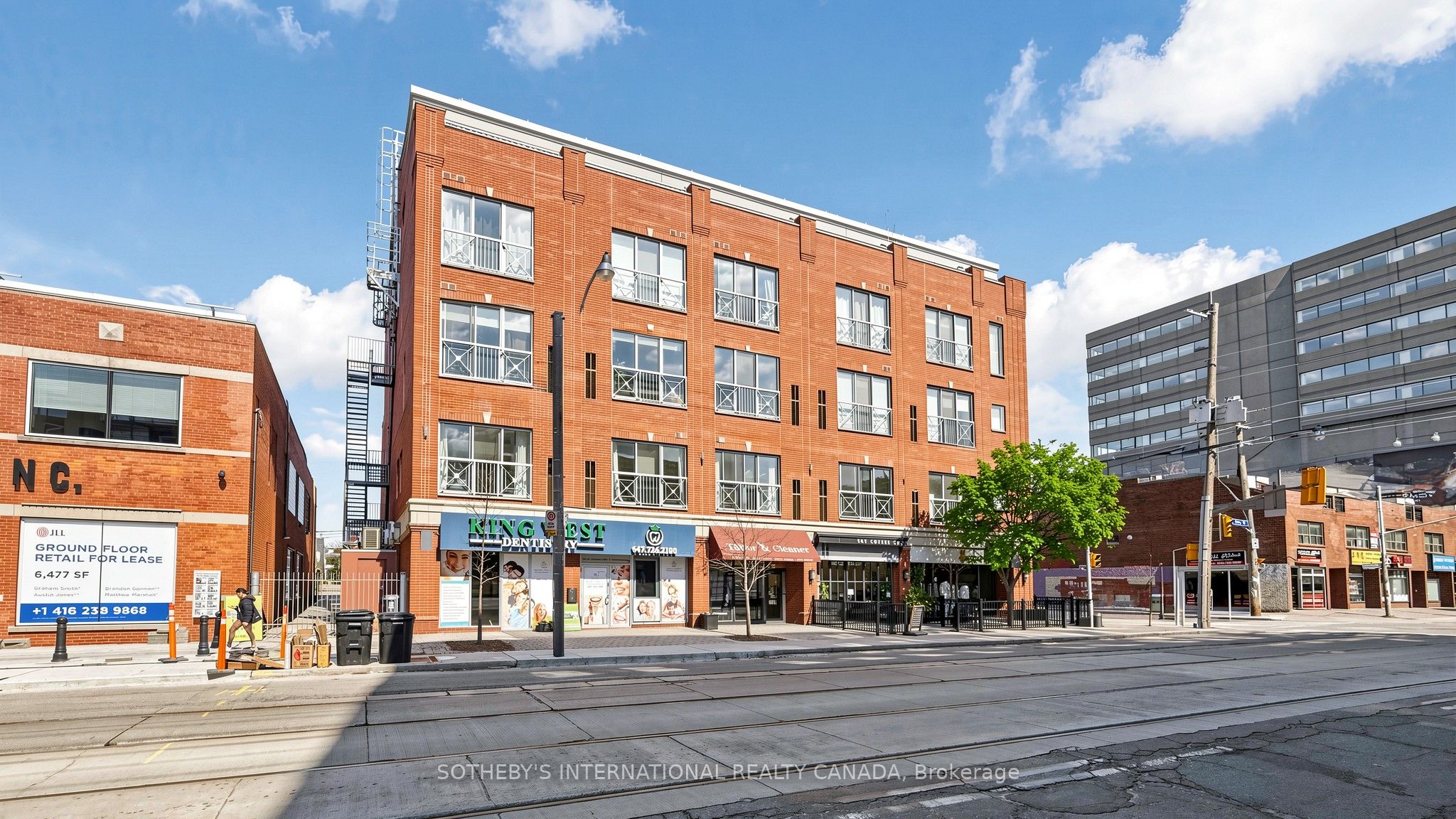 766 King Street W 211