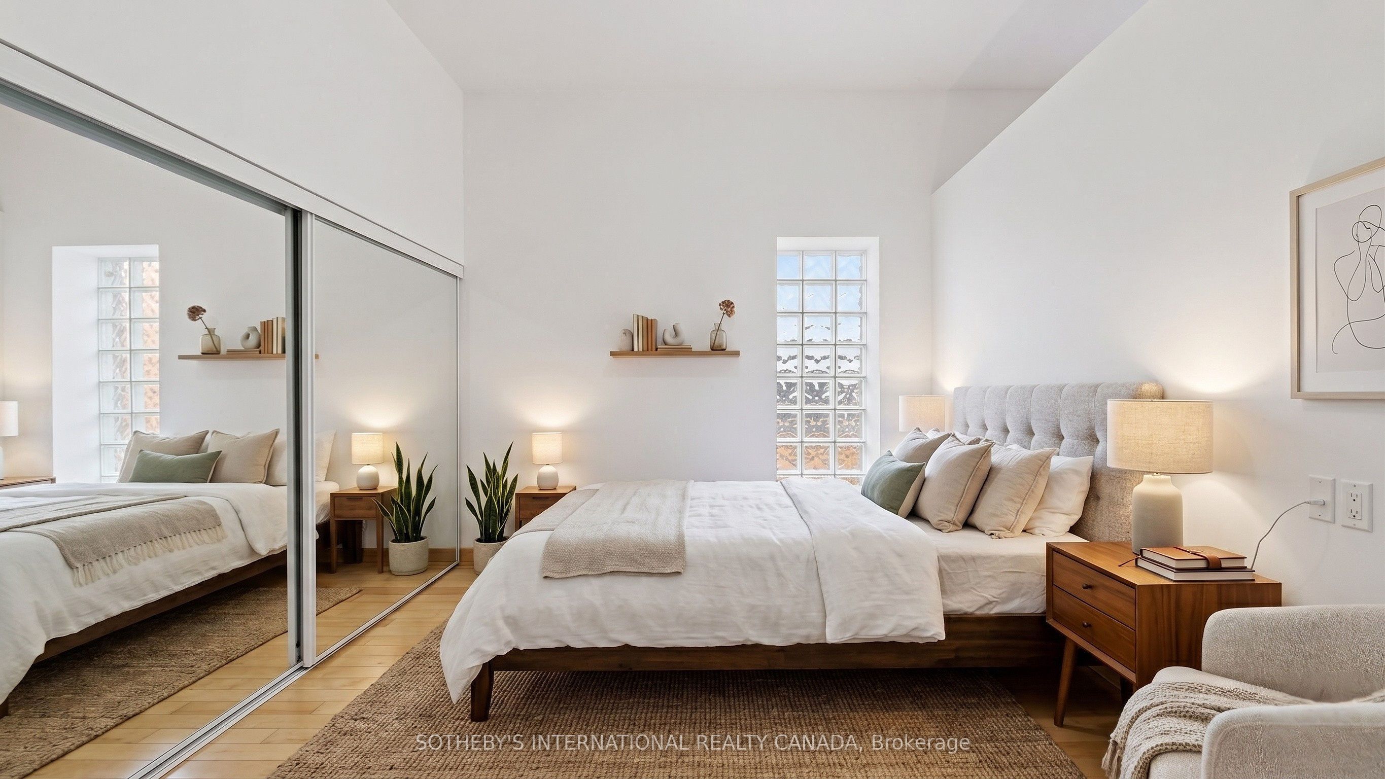 766 King Street W 211