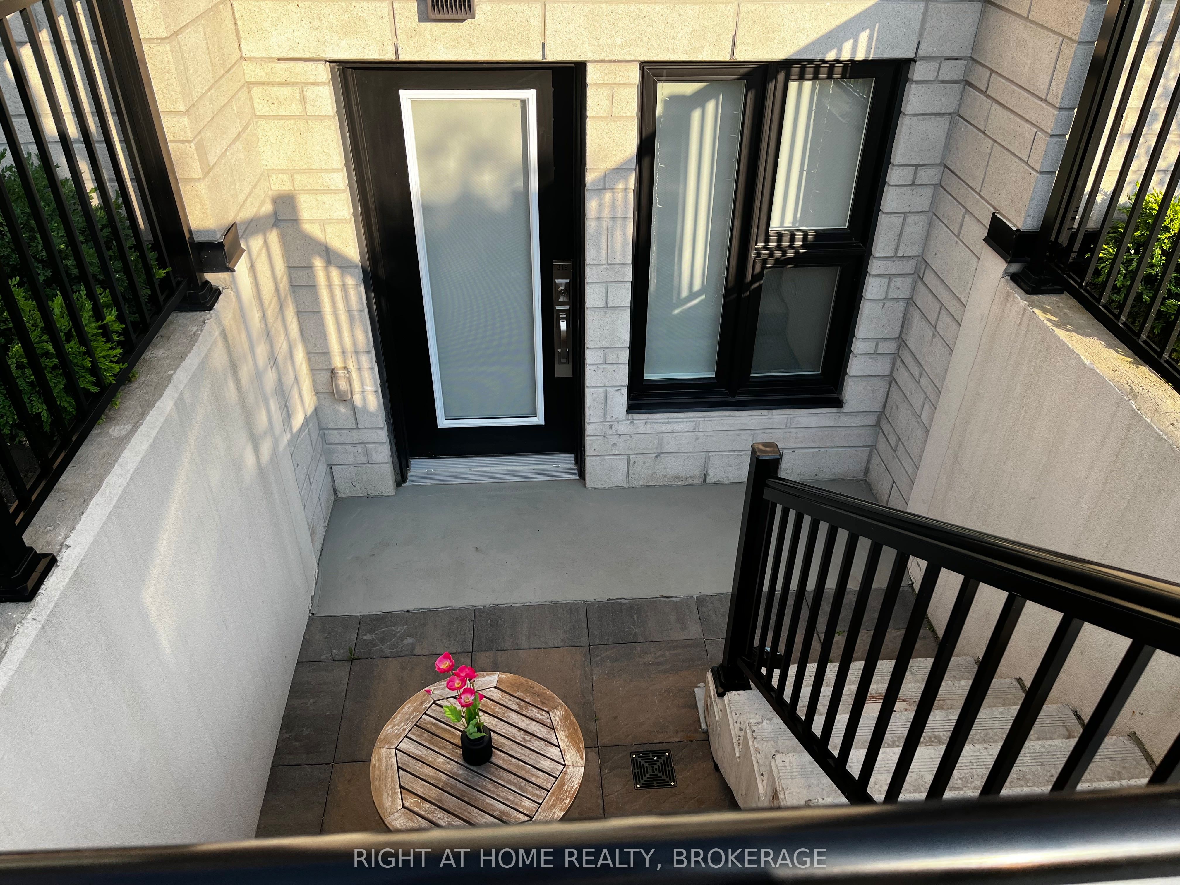 1139 Cooke Boulevard 319