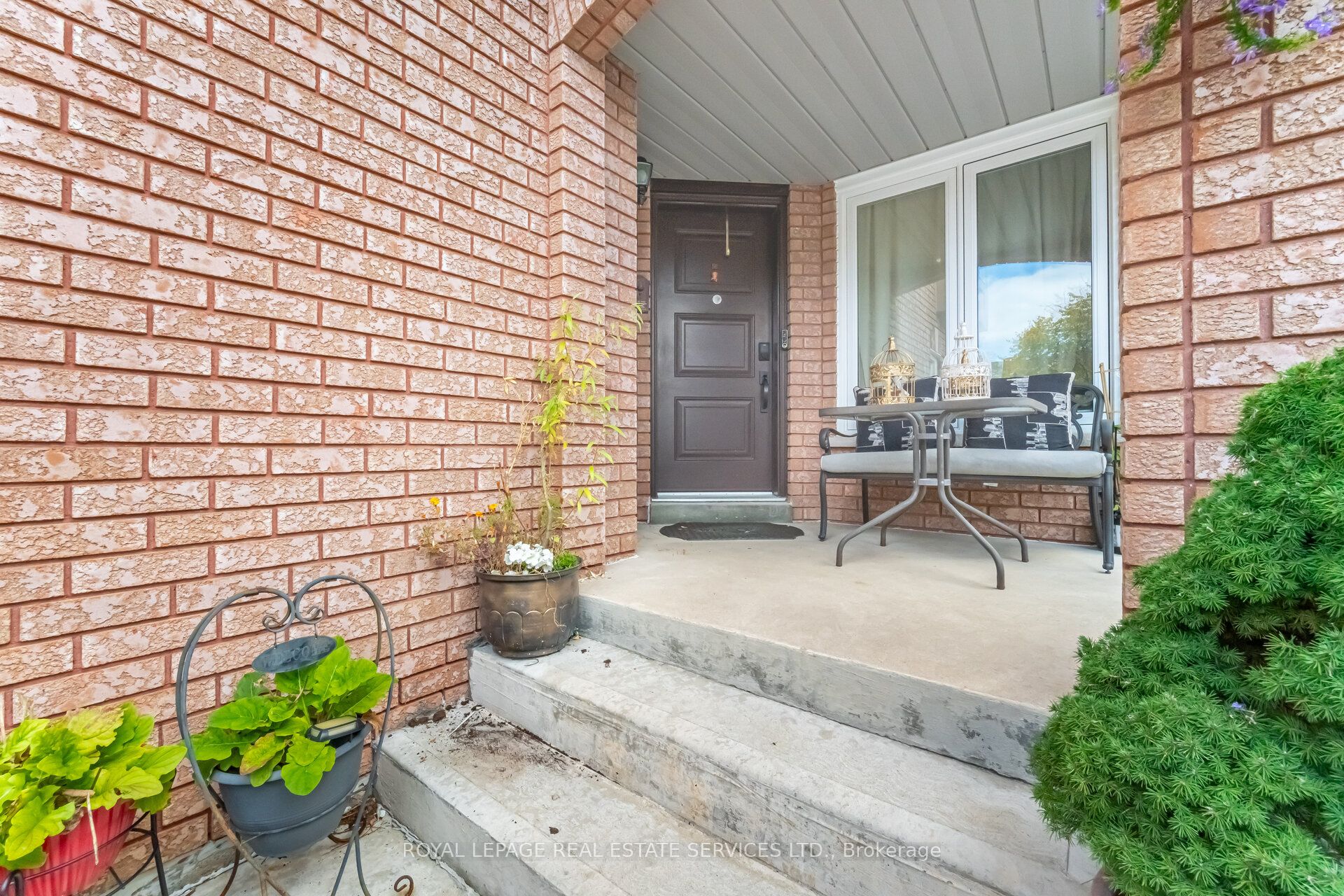 52 Wildberry Crescent