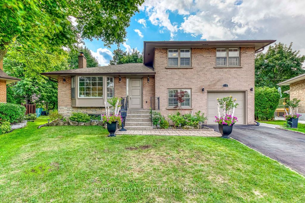 Photo of 4 Haregate Court, Toronto, ON M9R 3H5 (MLS # W12386299)
