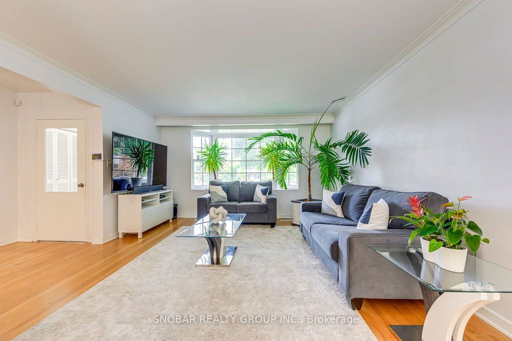 Photo of 4 Haregate Court, Toronto, ON M9R 3H5 (MLS # W12386299)