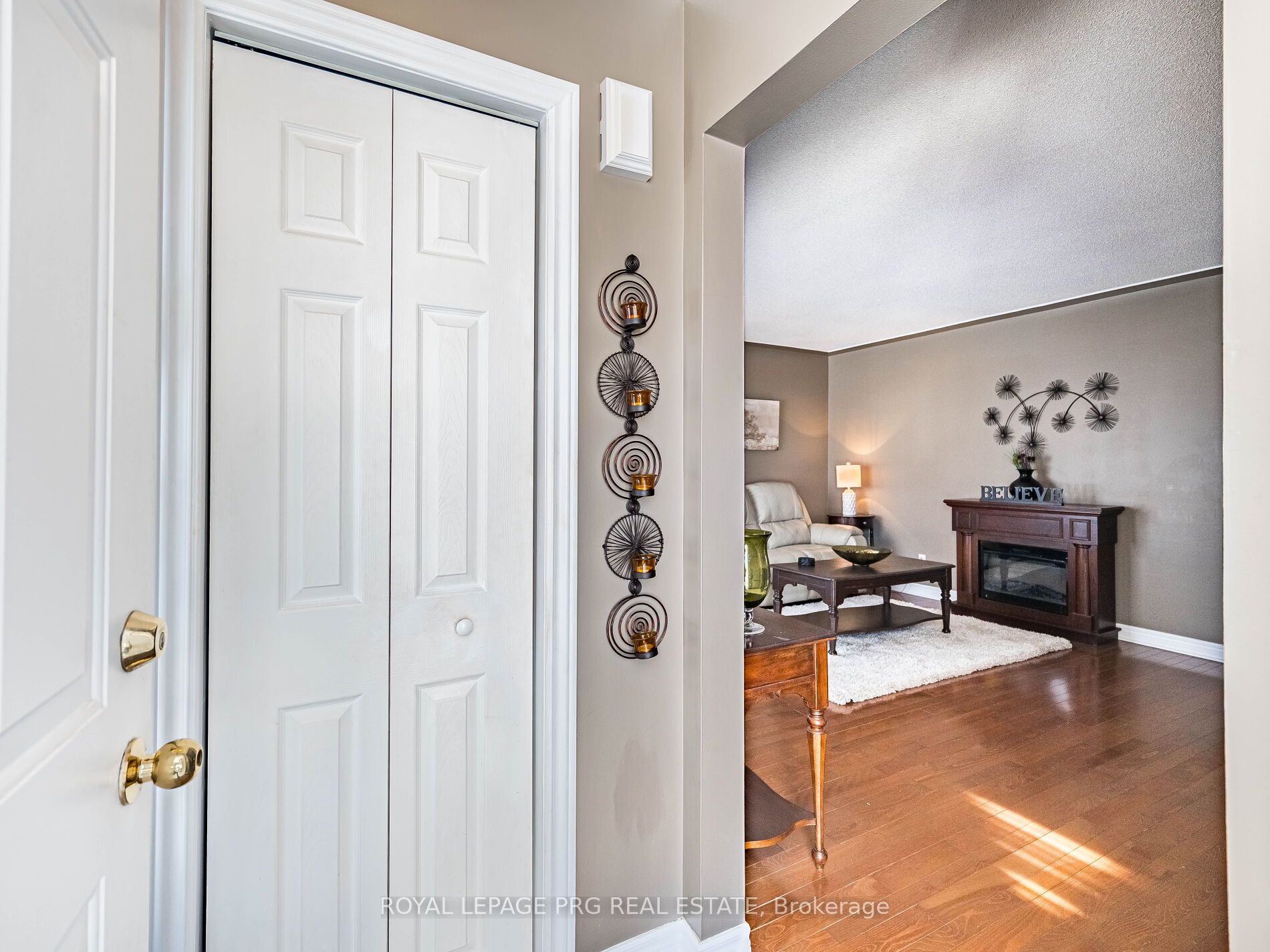 Photo 1 of 34 — 306 Helena Street, Haldimand, ON N1A 2S8