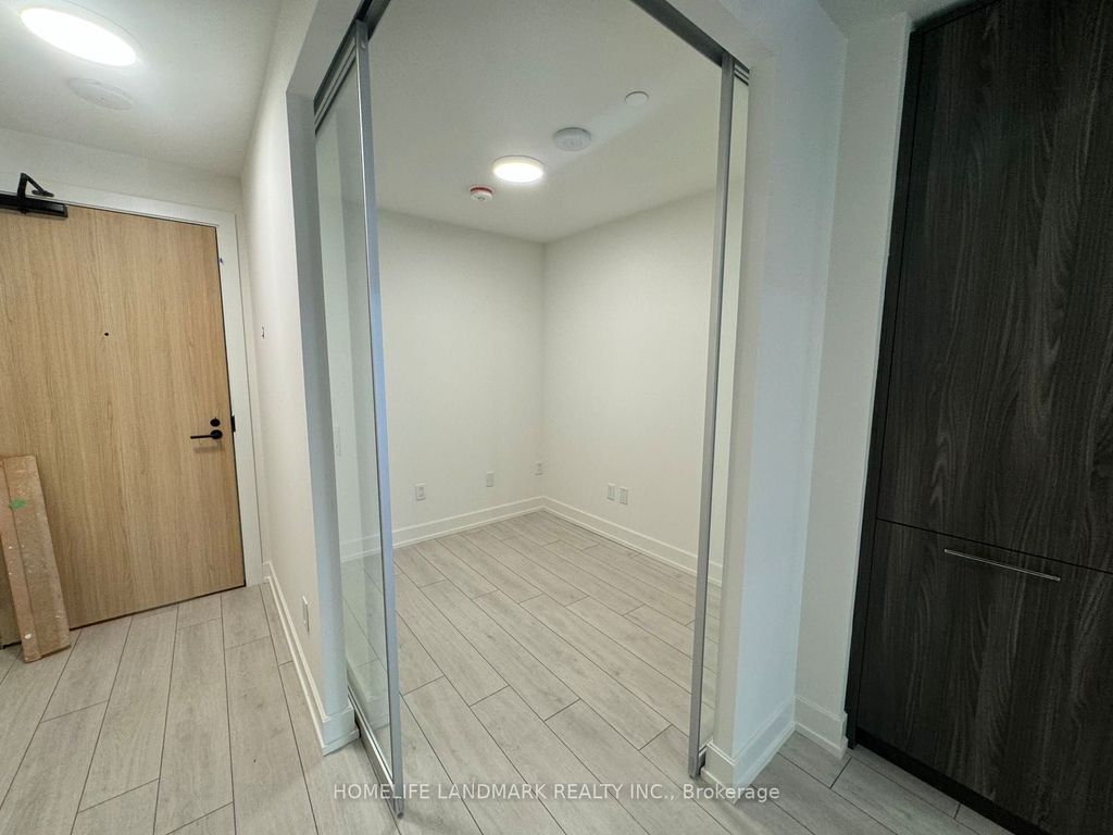 Photo of 15 Mercer Street #514, Toronto, ON M5V 1H2 (MLS # C12907004)