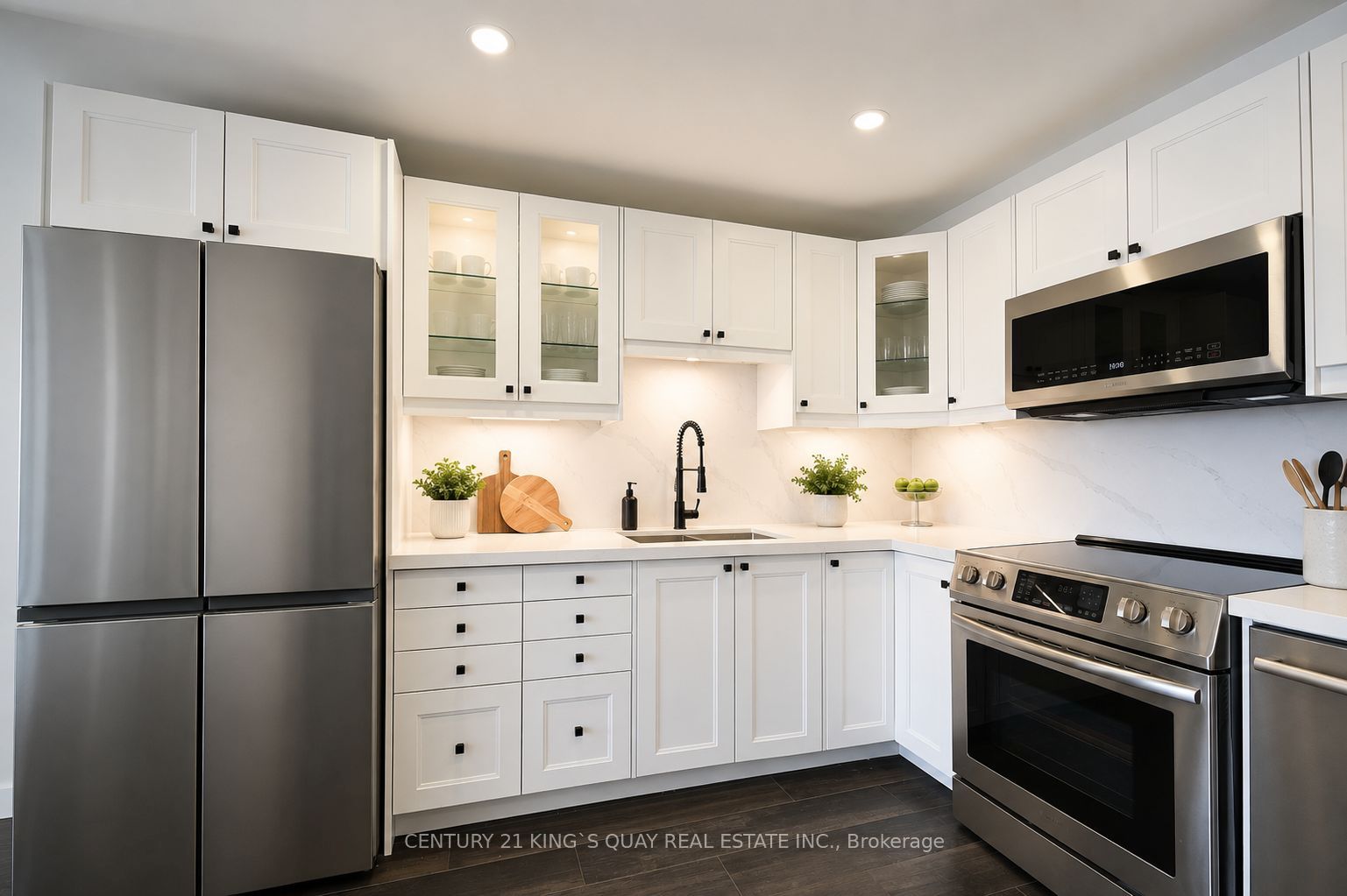 25 Agnes Street 502