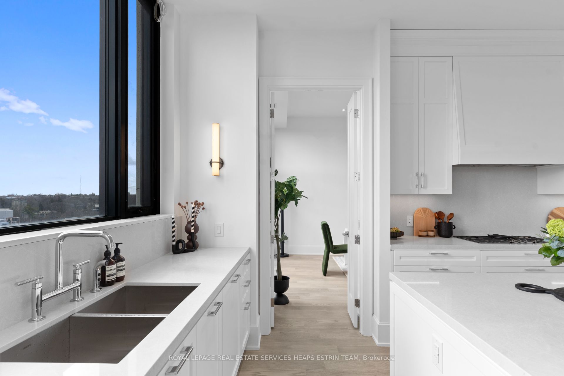 1 Strathgowan Avenue PH02
